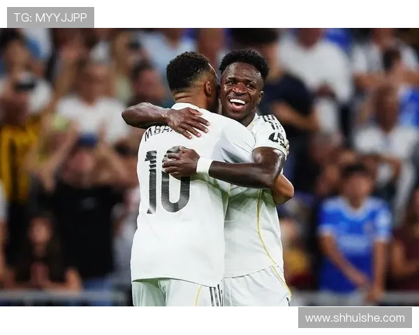 维尼修斯梅开二度助皇马4比2击败奥萨苏纳领先积分榜十分快速领跑 维尼修斯梅开二度助皇马4比2击败奥萨苏纳领先积分榜十分快速领跑