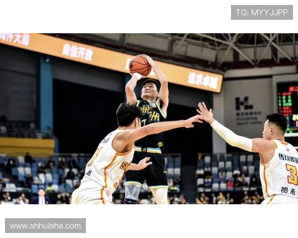 孙铭徽生日感言：坚持自我追求卓越迎接未来挑战